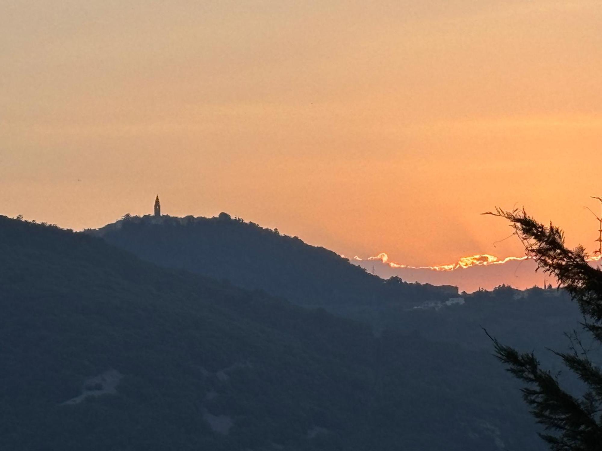 Amor, Flat With Private Hot Tub, Breathtaking Views And Free Parking In A Garage, Bookable Year Round, Also Take A Look At Our Flat Coccolina Apartmán Rabac