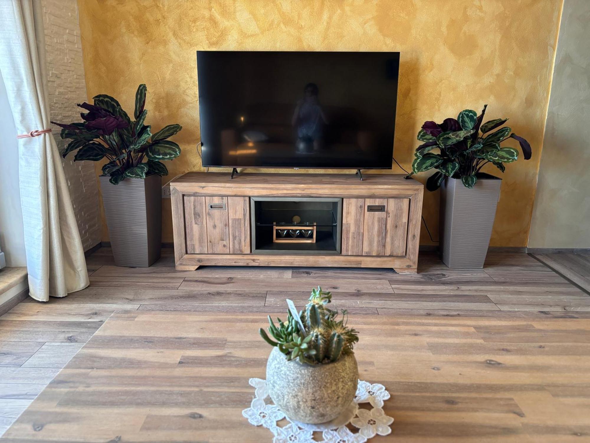 Amor, Flat With Private Hot Tub, Breathtaking Views And Free Parking In A Garage, Bookable Year Round, Also Take A Look At Our Flat Coccolina Apartmán Rabac